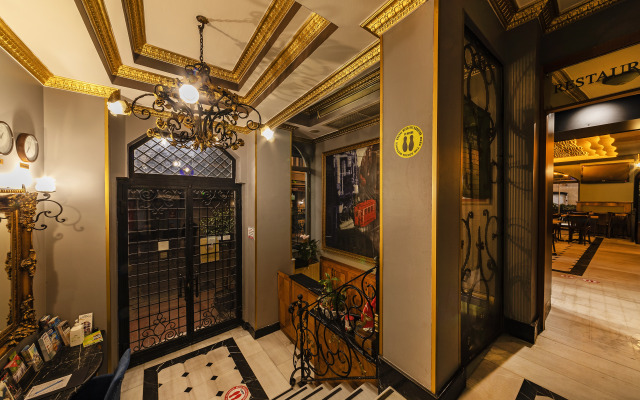 Santa Ottoman Hotel