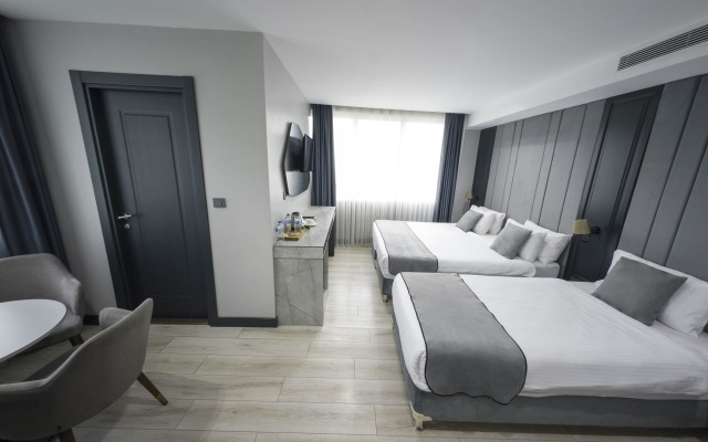 Express Plus Hotel