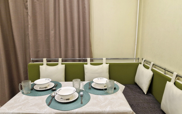 Bolshaya Svetlaya Na Kolpakova Flat