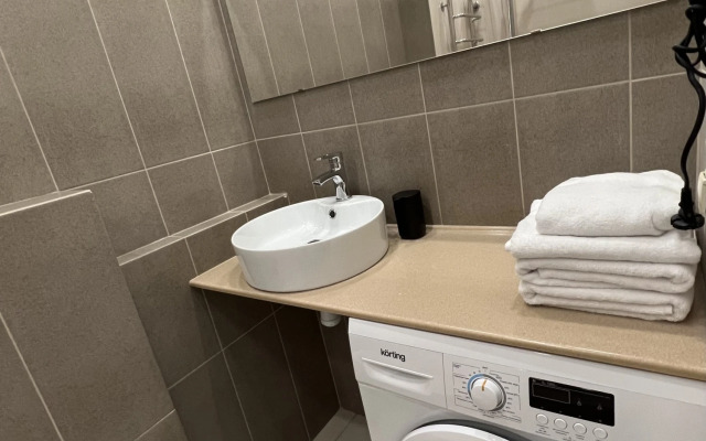 Квартира студия изумрудная в ЖК премиум класса