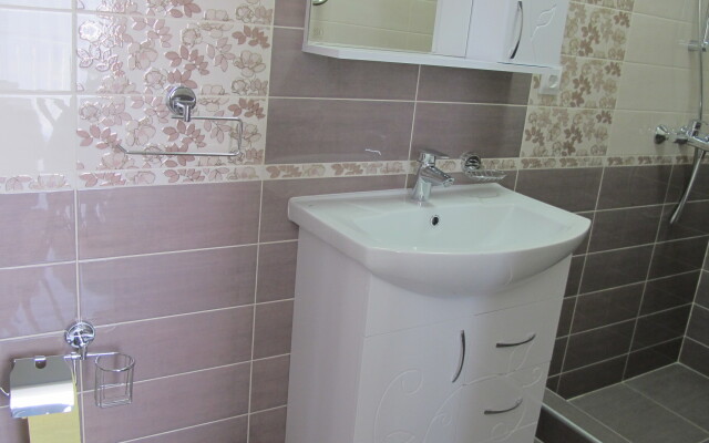 Na Bulvare Nadezhd 6/2 Apartments