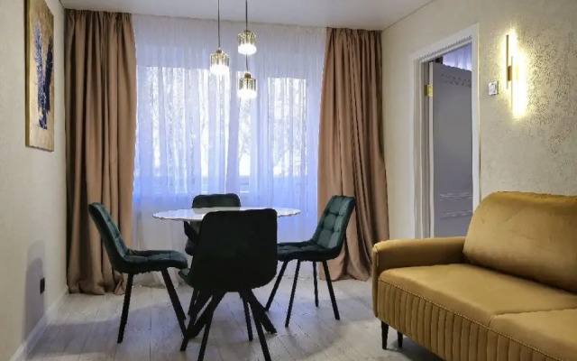 Yarkaya V Tsentre Kaliningrada Lodging house