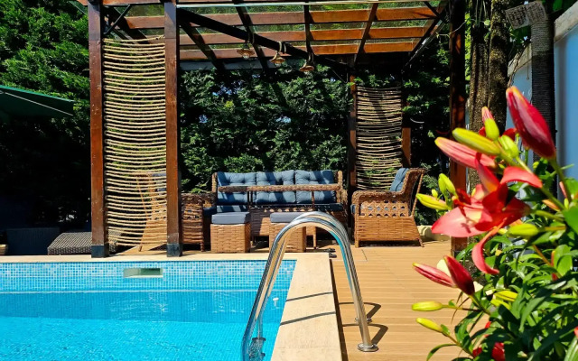 Dachis Villa