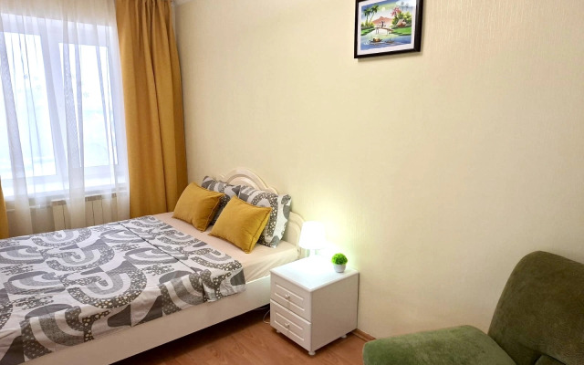 Апартаменты трехкомнатные в центре МирныйДом