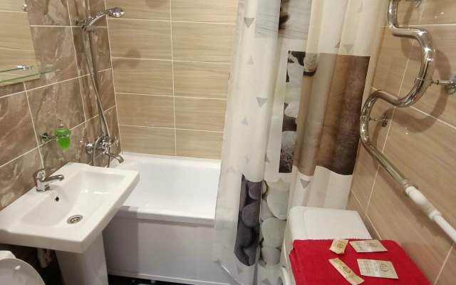 Апартаменты на Бардина