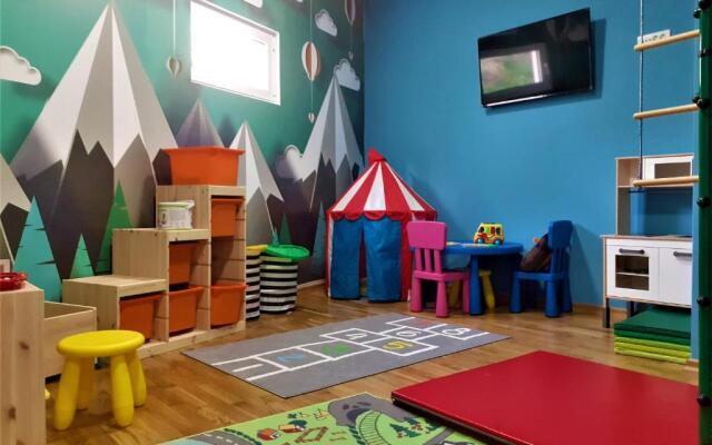 Sunny Side Wellness Resort & Spa Apartments