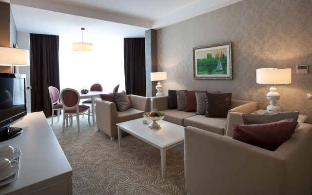Qafqaz Baku City Hotel & Residences