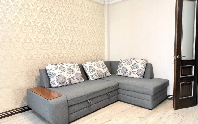 Na Turusbekova 88/2 Flat