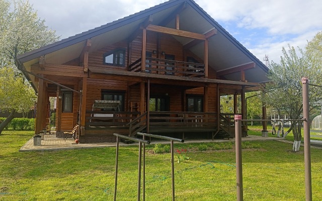 Gostevoy Dom Ilyinskoye 77 Private House