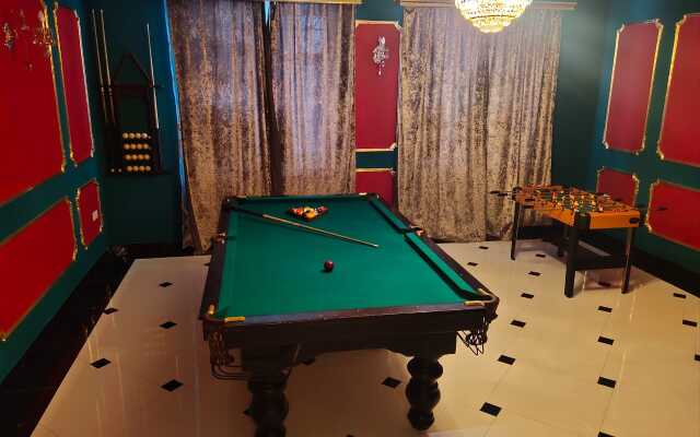 Raj Guest House