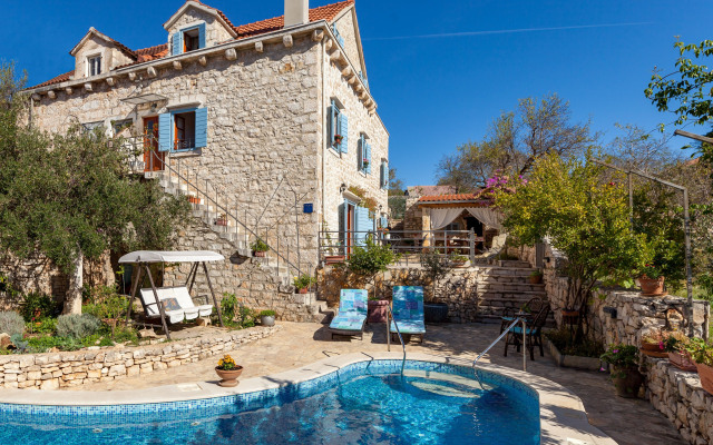 Traditional Stone Vicina Milna Brac Island Villa