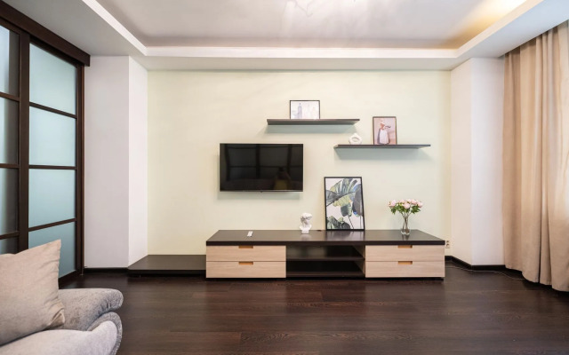 Pyat Zvyozd Bolshaya S Konditsionerami I Kaminom Apartment