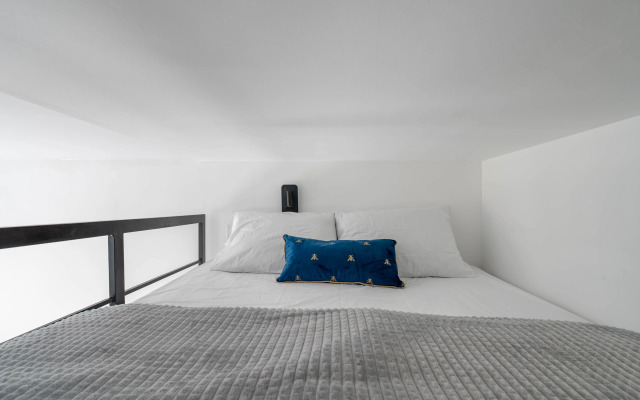 Квартира Стильная студия на Спортивной