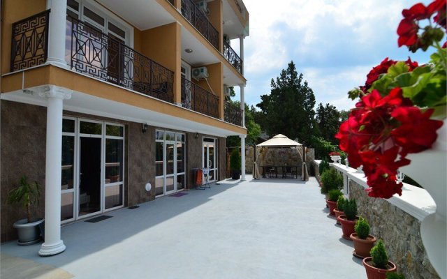 Artas Guest House