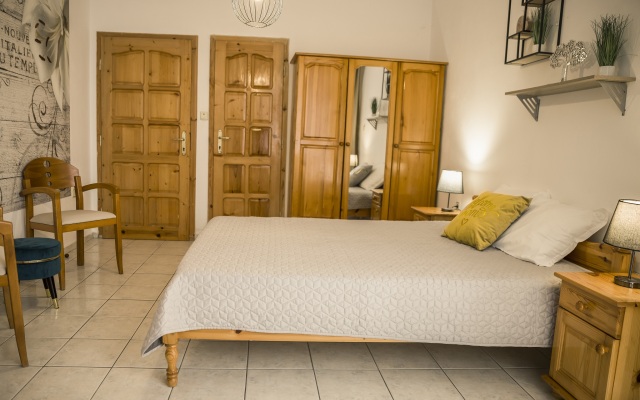 Panorama Chantall Guest House