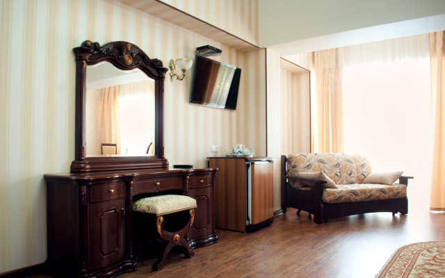 New Astoria Hotel