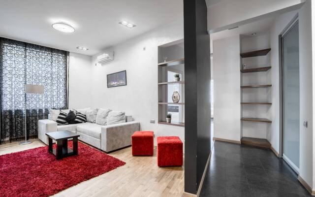 Vip 3-room on 45 Karl Marx Street Center Apartments