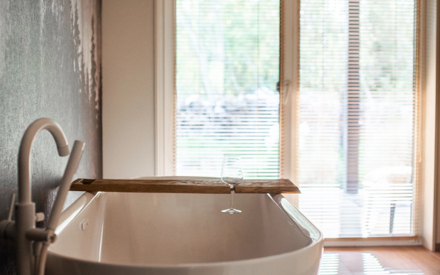 Частный дом с сауной и камином вблизи заповедного озера