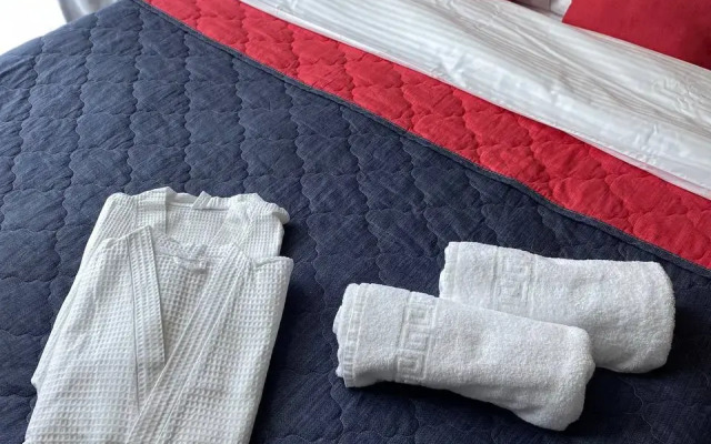 5 Min ot Morya Apartments