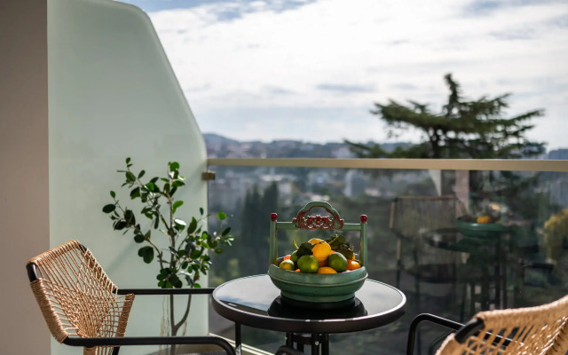 Look&Feel Aristocrat Apartments