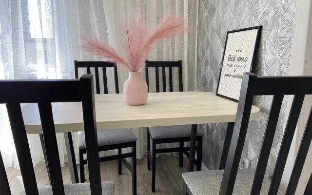 Podelam na Kislova 27 Flat