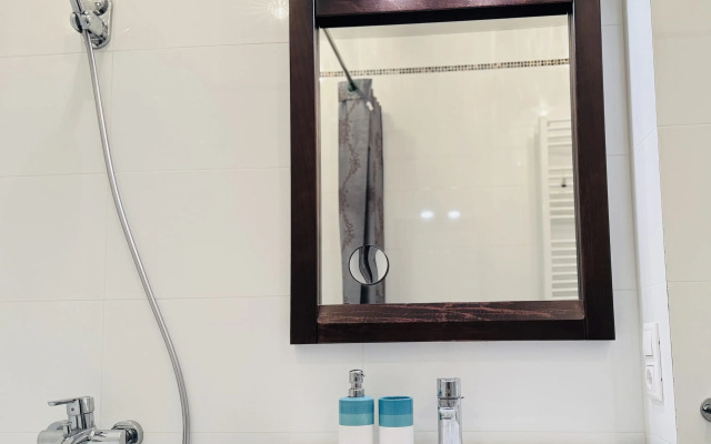 V Tsentre Lazurnaya Ptichka Flat