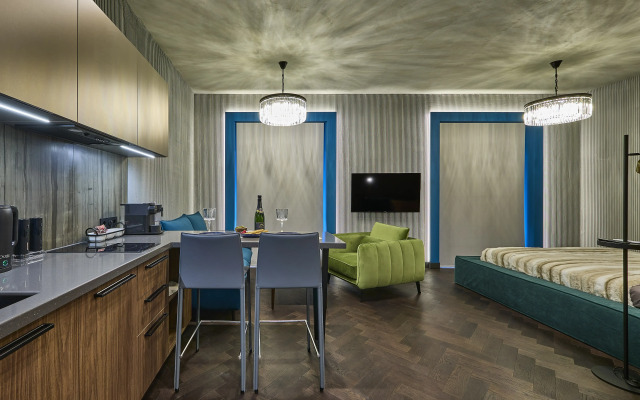 Апартаменты Metro Chic