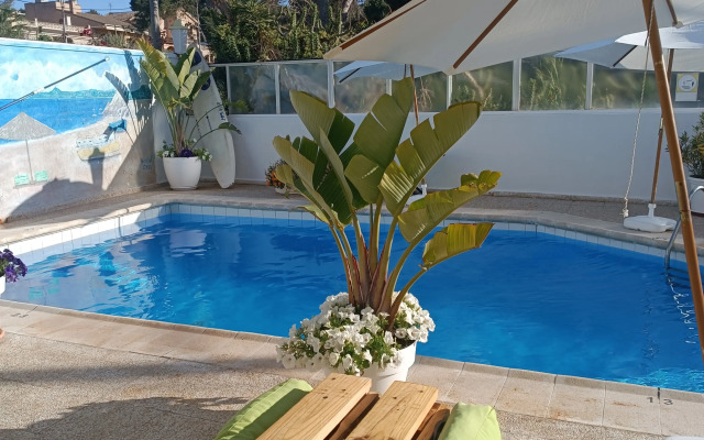 Orsi Hostel