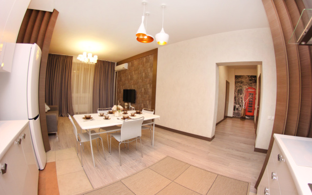 Trekhkomnatnye Ryadom S Trts Mega Apartments