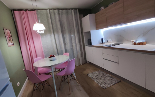 Biznes klassa na ulitse Berezhok 10 Flat