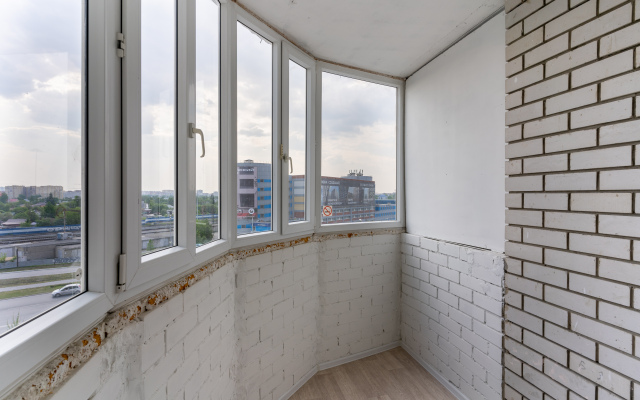 Svetlaya Kvartira V Tsentre Tyumeni Flat