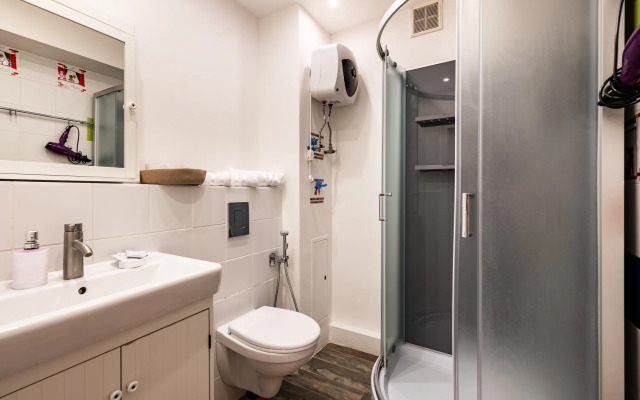 Dvukhkomnatnye Apartamenty Natali U Metro Sevastopolskaya Apartments