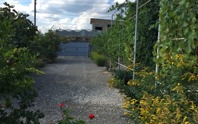 Domik Bez Dokuchlivykh Khozyaev Privat House