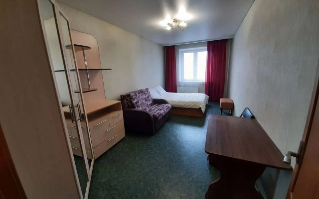 Na Shosse Metallurgov 24A Flat