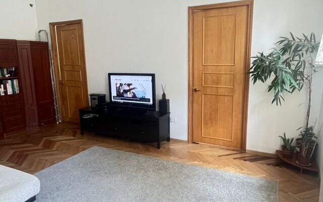 Klassika Na Nekrasova Flat