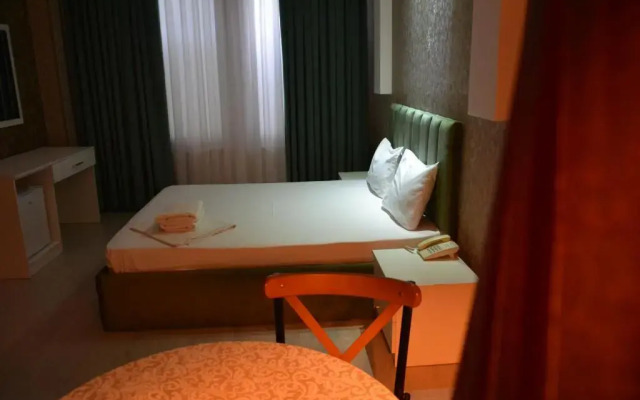 Perron Hotel