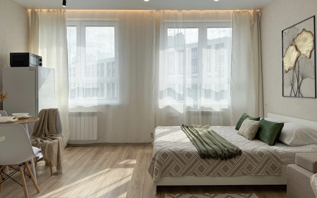 Studiya Beige Flat