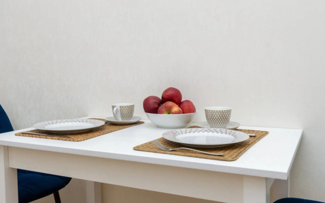 37m s Krovatyu i Divanom Apartment
