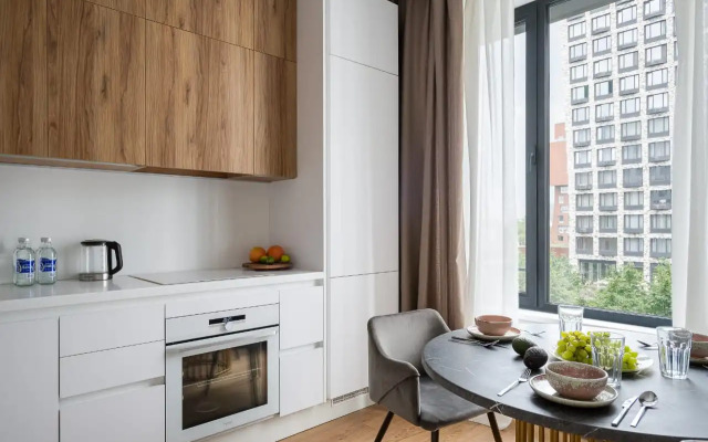 U Novodanilovskoy Naberezhnoy Apartments