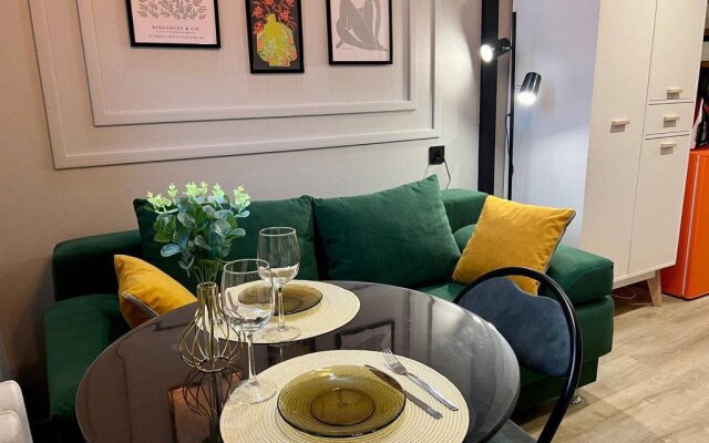 Уютная студия в 8 минутах на метро от самого центра