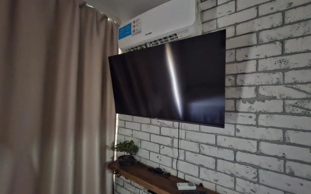 Uyutnaya Studiya V Kirovskom Flat