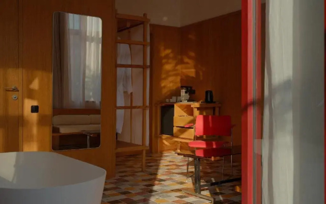 Hotel Bellhop Tbilisi