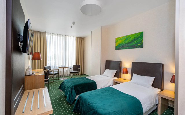 Green City Hotel