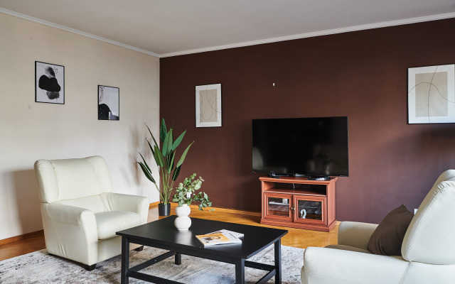 Квартира GM Apartments Шикарная Трешка в Элитном Доме с Охраной