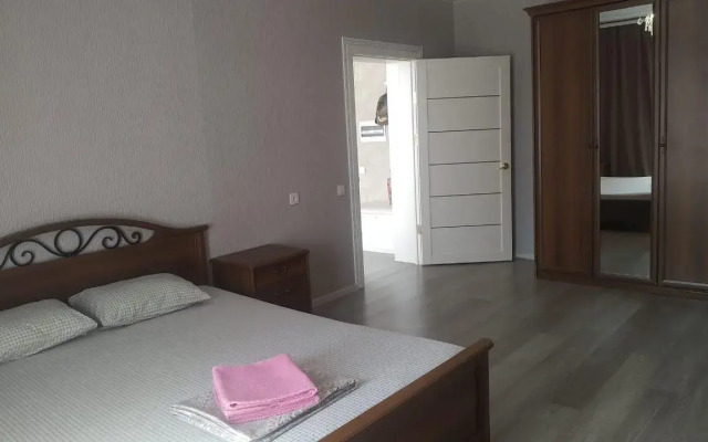 Naprotiv Brosko Moll Flat