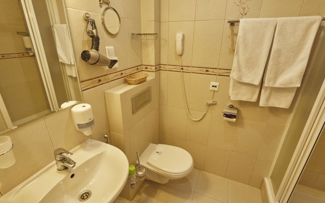 Le Vashoff Hotel