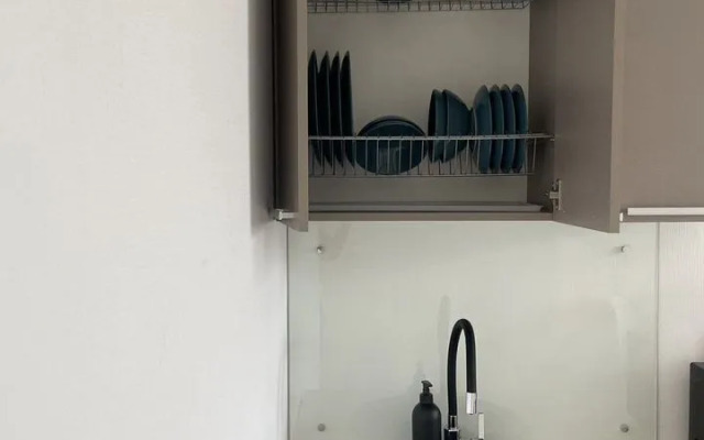 Квартира c нoвым coвременным peмoнтoм и новой техникoй