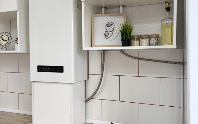 Skandinavskaya ryadom s trassoy M4 i tsentrom goroda Flat