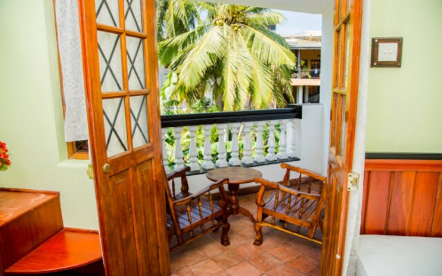 Blue Swan Inn Hotel