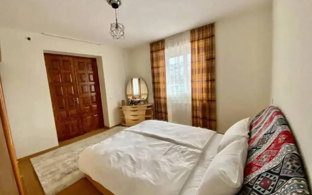 Deka Private house